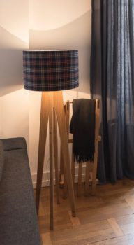magasin luminaire lyon lampadaire tartan ecossais decoration interieur