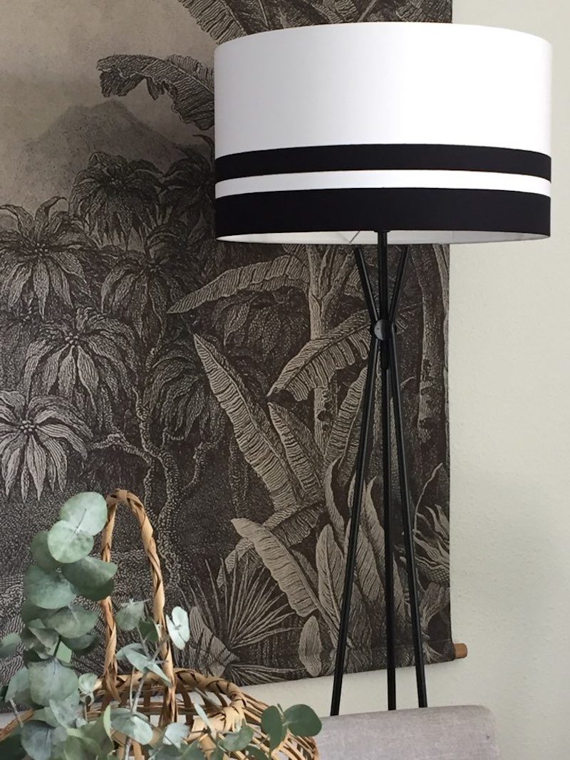 magasin luminaire lyon lampadaire abat jour blanc noir decoration interieur design épuré