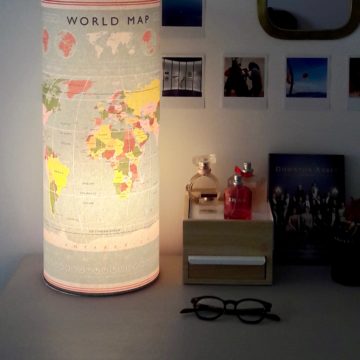 magasin luminaire lyon lampe totem tube decoration chambre enfant idee cadeau world map carte du monde