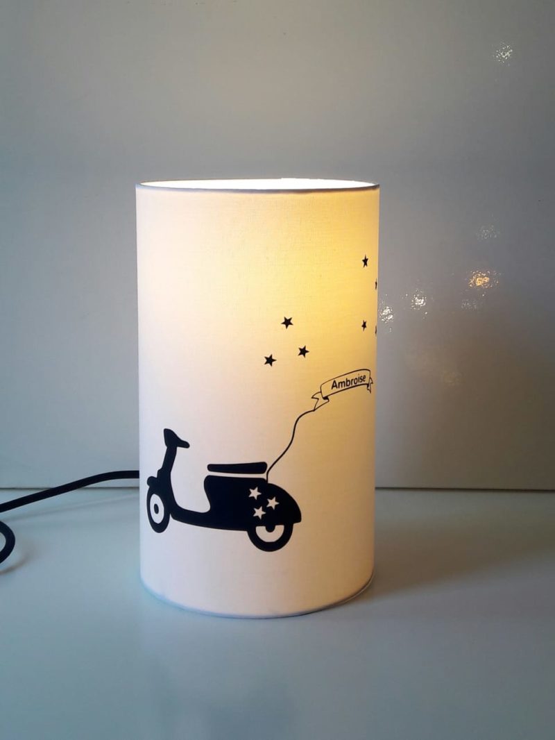 magasin luminaire lyon decoration lampe totem chambre enfant personnalisable chevet bureau scooter marine lampe deco