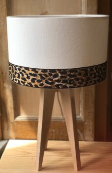 magasin luminaire lyon decoration interieur abat jour lampe quadripode leopard