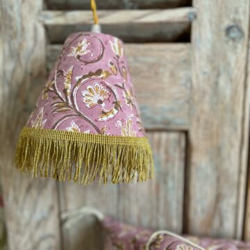 magasin luminaire lyon abat jour lampe baladeuse decoration interieur tissu fleurs rose