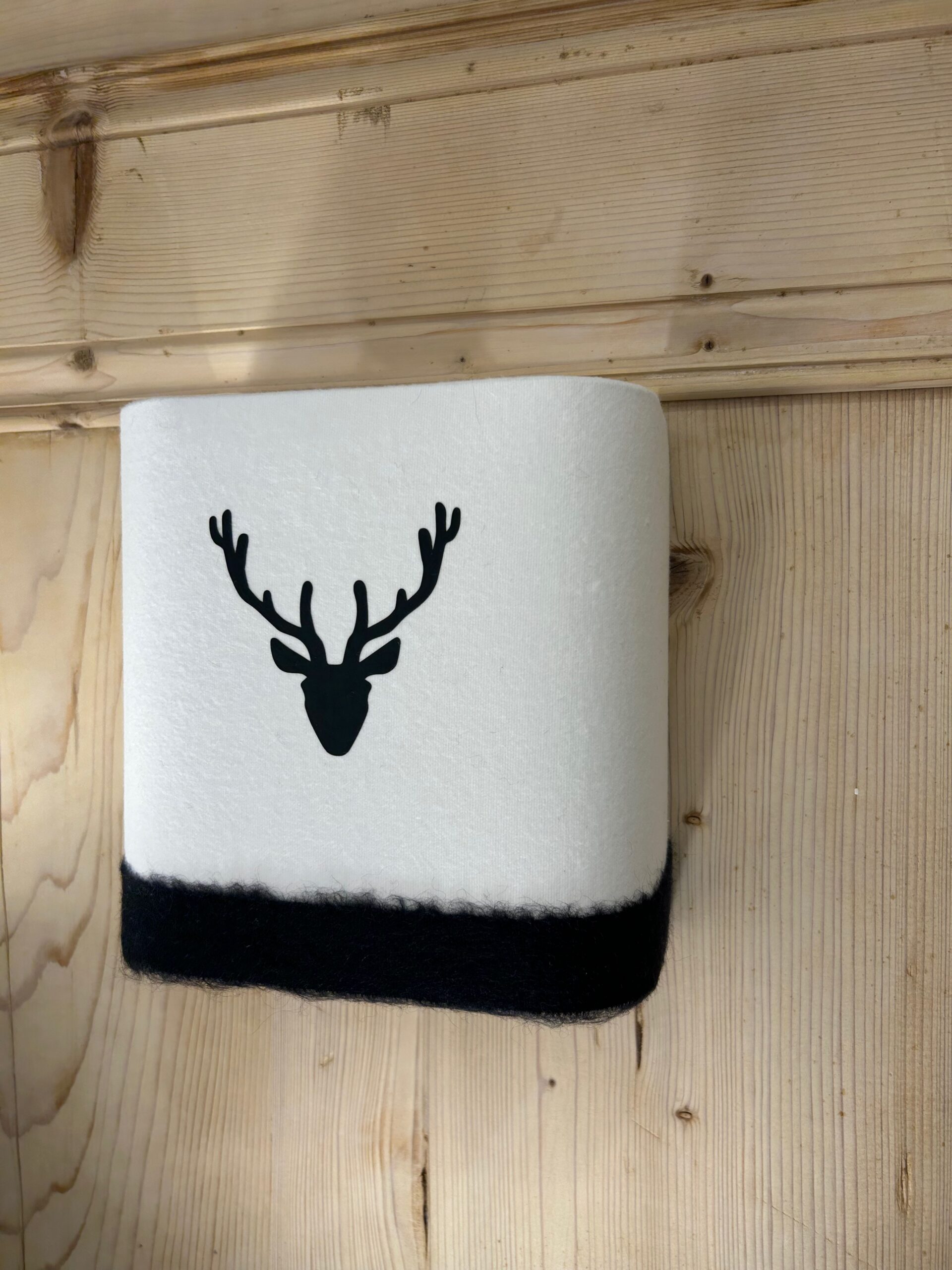 magasin luminaire lyon applique murale cerf abat jour decoration interieur chalet montagne noir