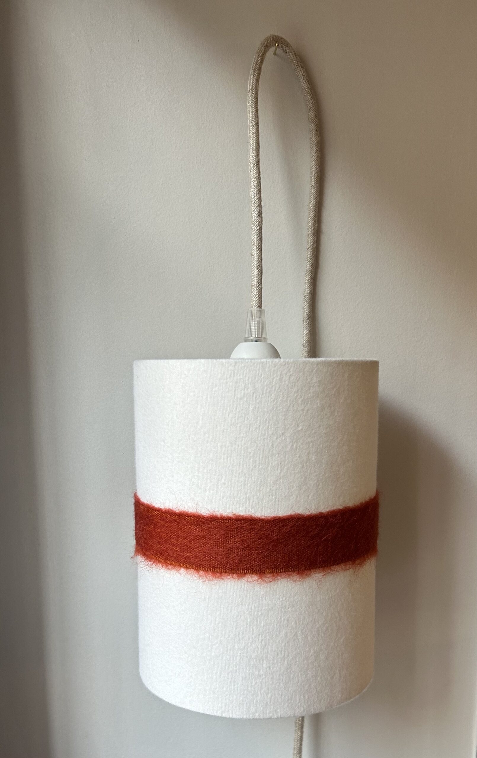 magasin luminaire lyon lampe baladeuse ruban angora chevet decoration montagne brique